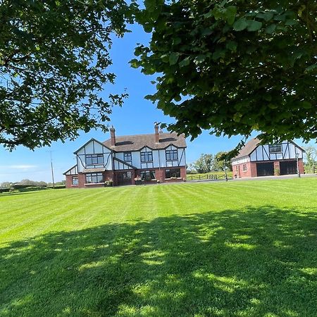 Greenfields Country House Latton 외부 사진