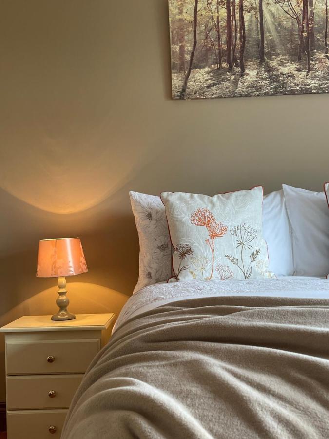 Greenfields Country House Latton 외부 사진