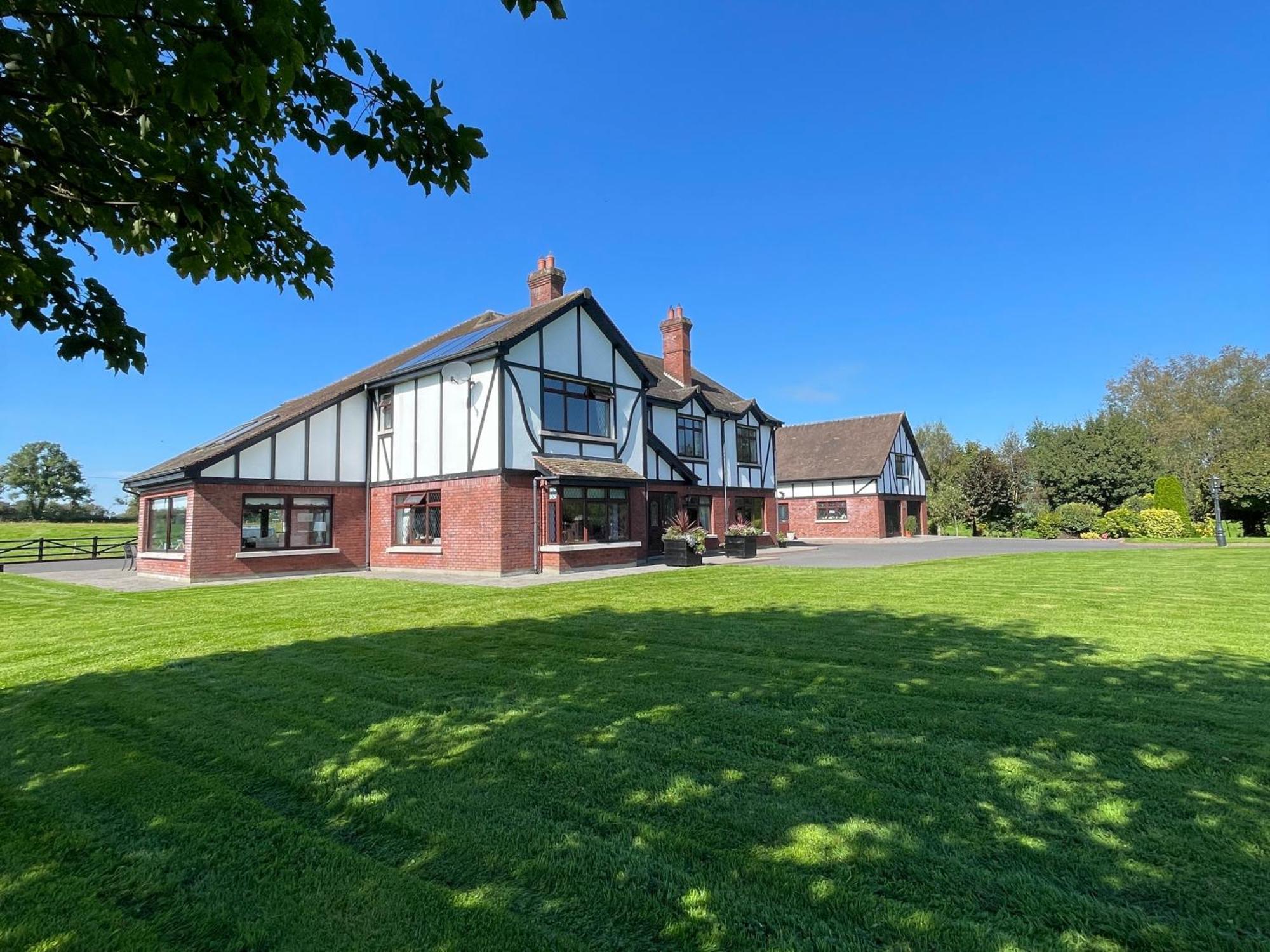 Greenfields Country House Latton 외부 사진